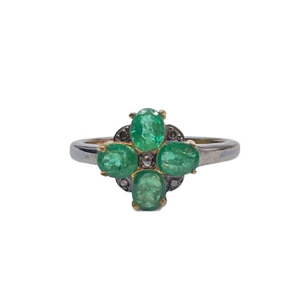 EMERALD DIAMOND RING