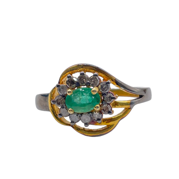 EMERALD DIAMOND RING