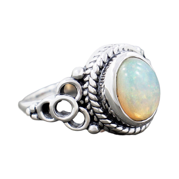 ETHIOPIAN OPAL RING