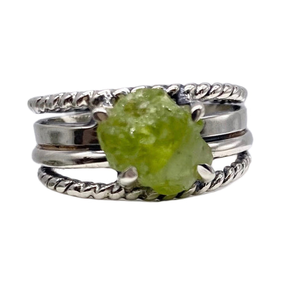 PERIDOT RING