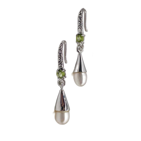 Peridot Pearl Earrings