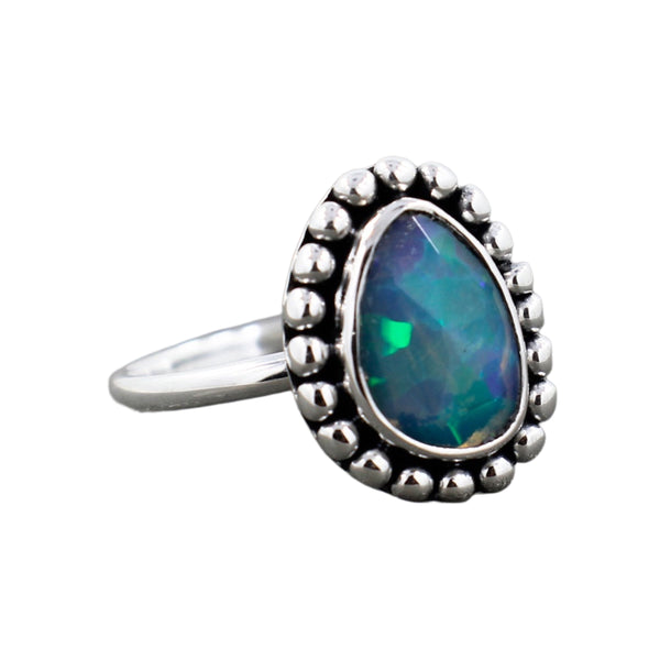 ETHIOPIAN OPAL RING