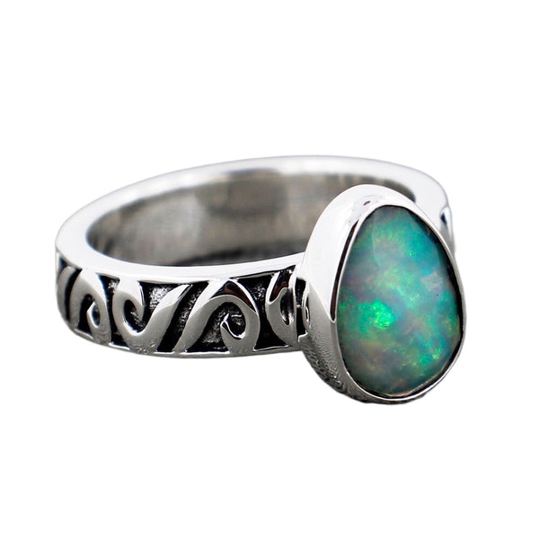 ETHIOPIAN OPAL RING