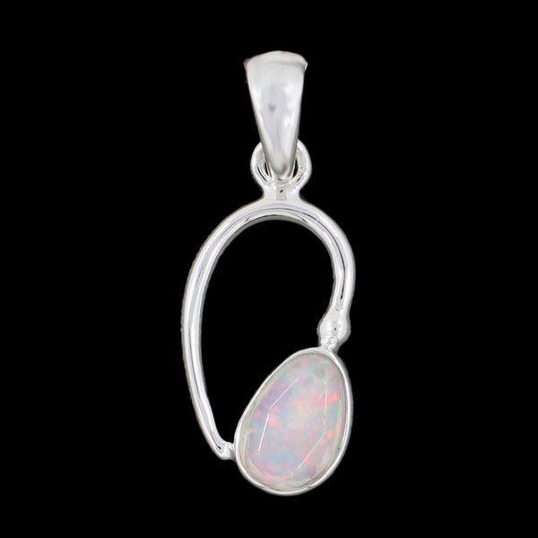 ETHIOPIAN OPAL PENDANT