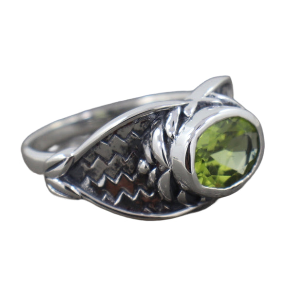 PERIDOT RING