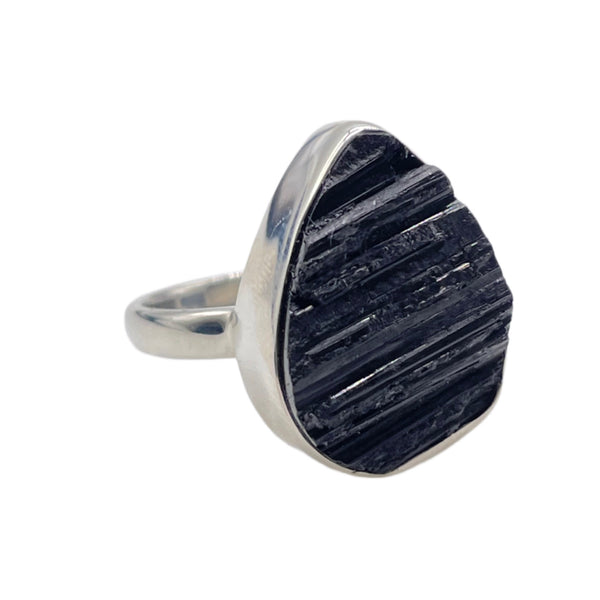 BLACK TOURMALINE RING