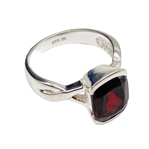 Garnet Ring