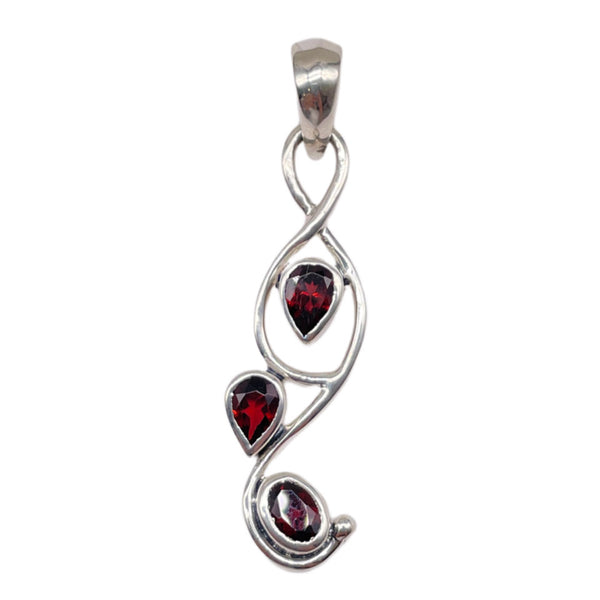 GARNET PENDANT