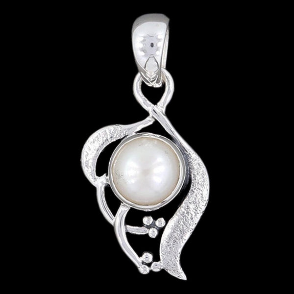 PEARL PENDANT