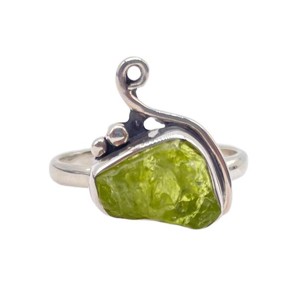 PERIDOT RING