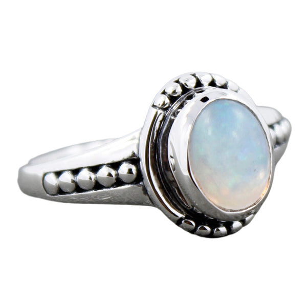 ETHIOPIAN OPAL RING