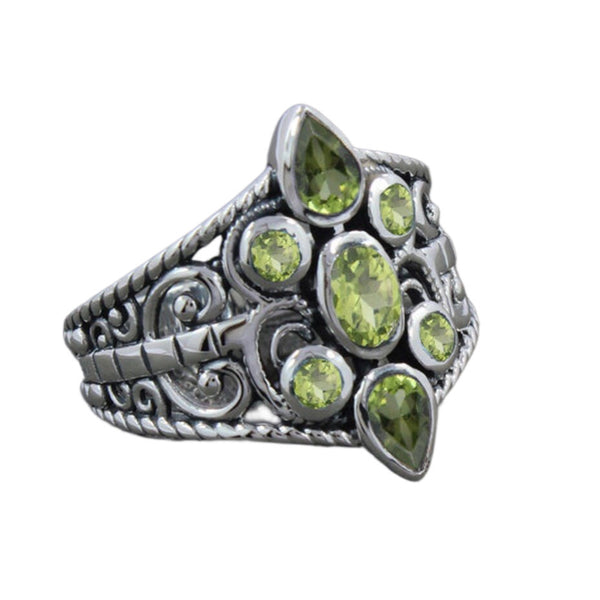 PERIDOT RING