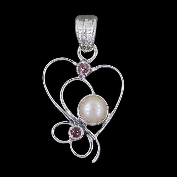 PEARL PENDANT