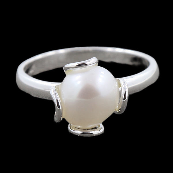 Pearl Ring