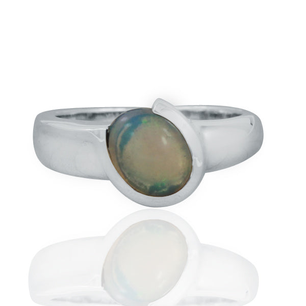 Half Bezel Oval Ring